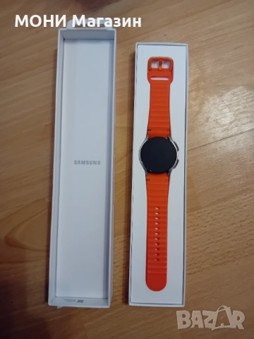 Смарт часовник Samsung, снимка 2 - Смарт часовници - 51682781