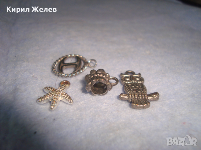 Лот 4 СТАРИ СРЕБРИСТИ УКРАШЕНИЯ БИЖУТА МЕДАЛЬОНЧЕТА 26145, снимка 3 - Колиета, медальони, синджири - 36248174