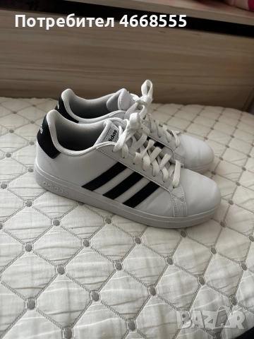 Продавам оригинални обувки Адидас.