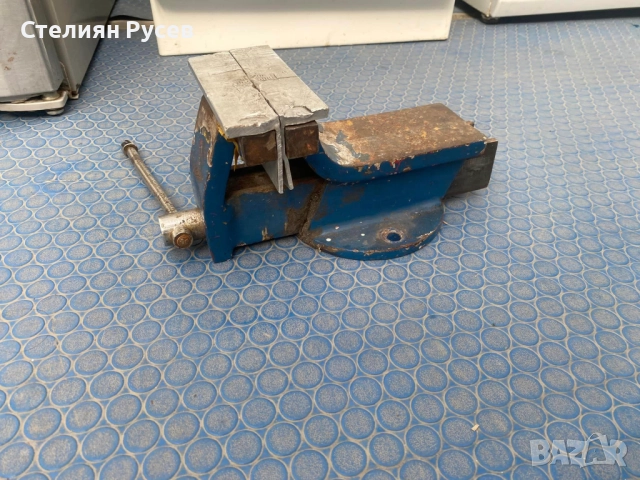 менгеме - здраво цена 70лв или 35,79 евро -челюстите са здрави , поставени са допълнителни за предпа