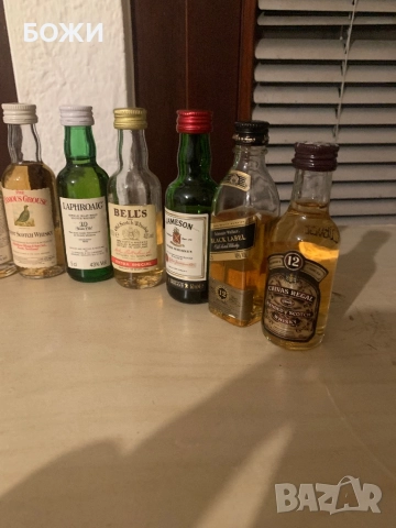 	•	Колекционерска серия мини бутилки шотландско уиски – 12 броя, снимка 4 - Колекции - 51726427