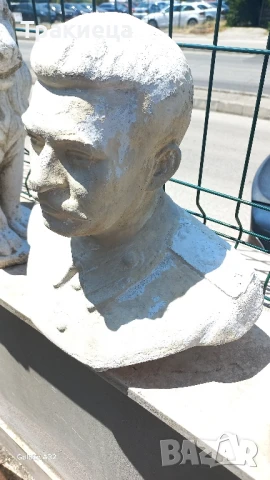 БЮСТ НА СТАЛИН ВОЖДА, снимка 2 - Антикварни и старинни предмети - 50697499