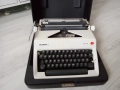  Германска пишеща машина OLYMPIA 1974 г., снимка 1