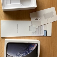 Кутия за iPhone 6 /Space Grаy / или iPhone Xr / White /, снимка 1 - Аксесоари за Apple - 36033420