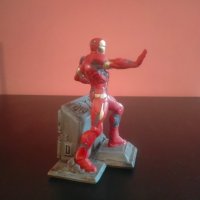 Колекционерска фигурка Schleich Marvel Iron Man Железният човек 21501 2016г , снимка 3 - Колекции - 41982598