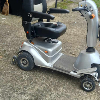 Електрически скутер , снимка 8 - Инвалидни скутери - 44823502