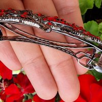 Луксозна шнола с метален механизъм с форма на листо, обкичена с червени кристали , снимка 2 - Аксесоари за коса - 39043759