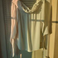 Дамска блуза с паднали рамене M/L, снимка 1 - Блузи с дълъг ръкав и пуловери - 36239244