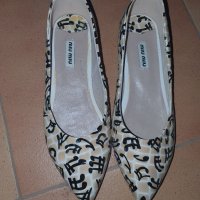 Miu Miu обувки, снимка 2 - Дамски ежедневни обувки - 41344012