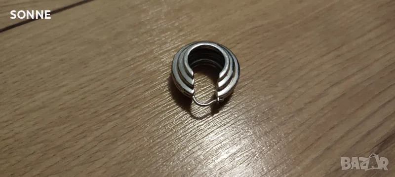 MISSOMA обеци с обръч и хълбоци дизайн от Lucy Williams, снимка 1