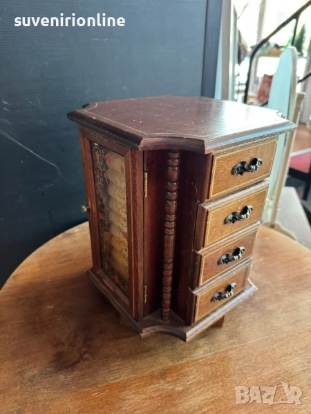 старинна дървена кутия за бижута четиристранна, снимка 1