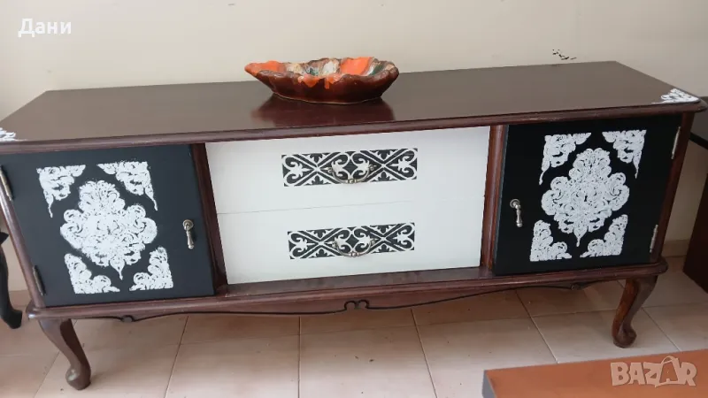 Винтидж шкаф, масив, махагон , снимка 1