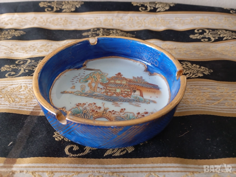 Порцеланов пепелник, снимка 1