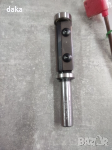 Фрезер с горен и долен лагер, снимка 2 - Други инструменти - 52194481