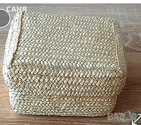 Козметична кутия с капак и подплата и козметична чантичка, снимка 2 - Други - 53227043