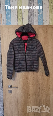 Guess S- дамско яке с пълнеж пух, снимка 8 - Якета - 52322727