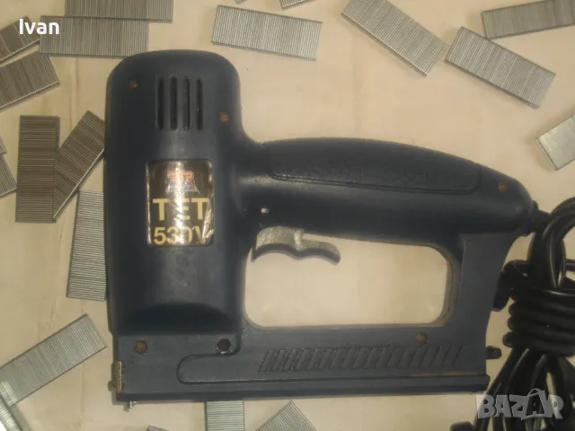 Немски комбиниран електрически ТАКЕР дърводелски тапицерски скоби пирони 8-16 мм Top Craft TET 530V , снимка 5 - Други инструменти - 47761706