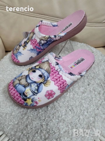 Нови детски пантофи - 35 номер, снимка 5 - Детски пантофи - 52693775