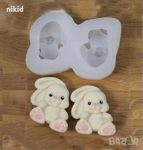 2 сладки усмихнати зайчета зайче заек силиконов молд форма фондан шоколад гипс смола декор