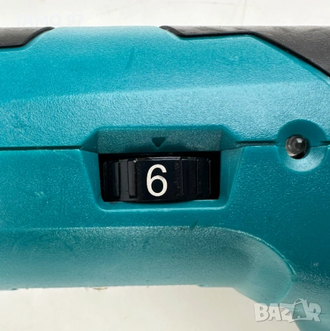 Makita DTM51 - Акумулаторен реноватор 18V като нов!, снимка 3 - Други инструменти - 53688149