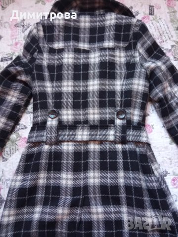 Карирано палто М размер, снимка 5 - Палта, манта - 50434463