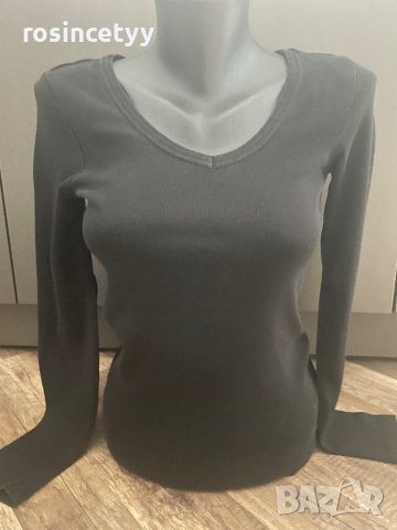 Тънка черна , снимка 2 - Блузи с дълъг ръкав и пуловери - 37417136