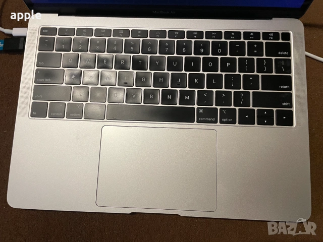 13" MacBook Air A1932 (2018) Silver-На части, снимка 3 - Лаптопи за дома - 53606935