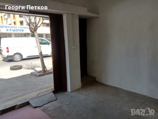Гараж под наем 30 кв.м. в Център, снимка 7 - Гаражи и паркоместа - 56019088