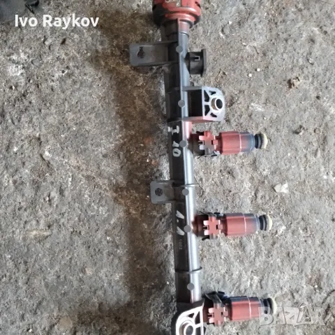 Горивна реика за Hyundai I10 Fuel Injector Rail , 35340-02100