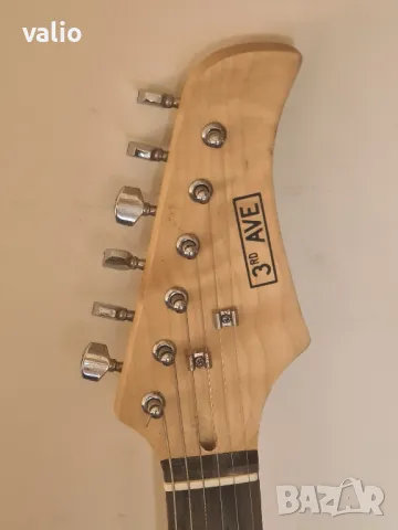 Електрическа китара , снимка 3 - Китари - 50295325