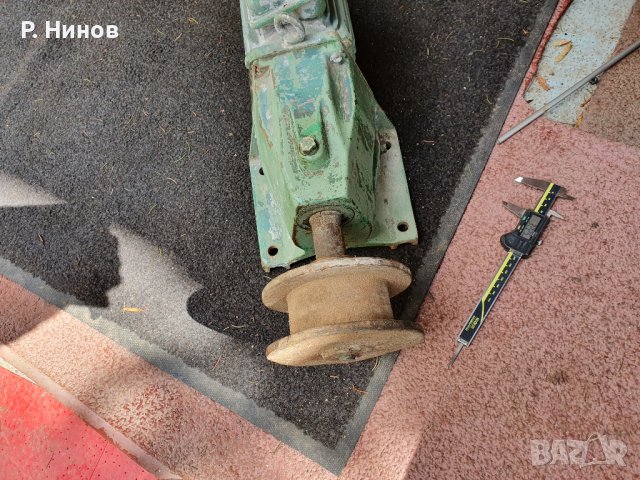 ел.двигател 1.1 kW  с редуктор 32 оборота, снимка 4 - Други машини и части - 41981095