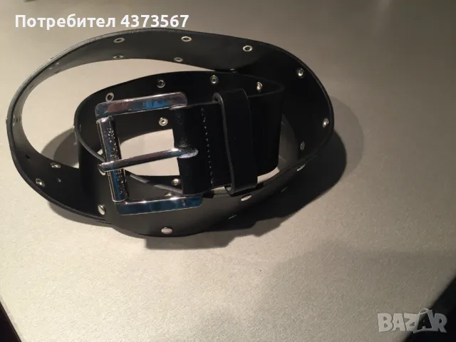 Черен колан от естествена кожа, марка Michael Kors, с капси и метална тока , снимка 1