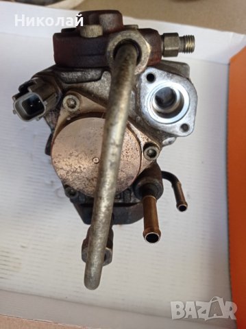 Продавам помпа за високо налягане за TOYOTA 22100-0G010