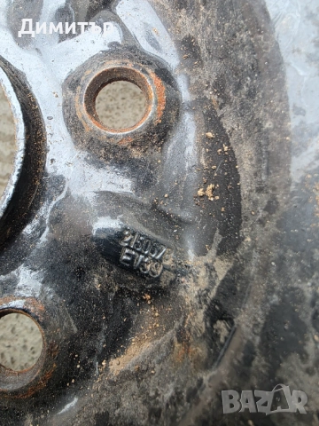 Зимни гуми с джанти 15ки, снимка 7 - Гуми и джанти - 52299850