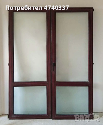 REHAU-60mm двукрила балконска врата (1570mm x 2130mm) махагон