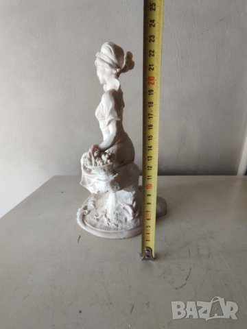 статуетка -викториянска дама, снимка 3 - Антикварни и старинни предмети - 41929318