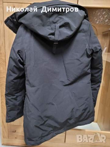 Продавам пухено яке размер XS Canada Goose Arctic Program , снимка 4 - Якета - 53139972