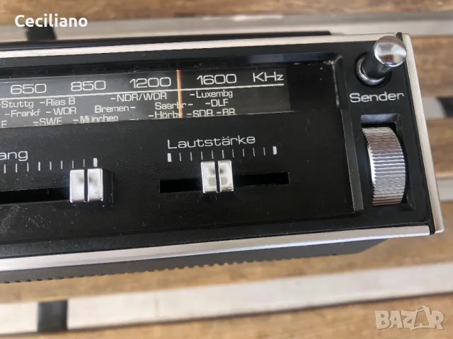 Радиокасетофон SABA RCR 352 -като Нов!, снимка 4 - Радиокасетофони, транзистори - 48678984