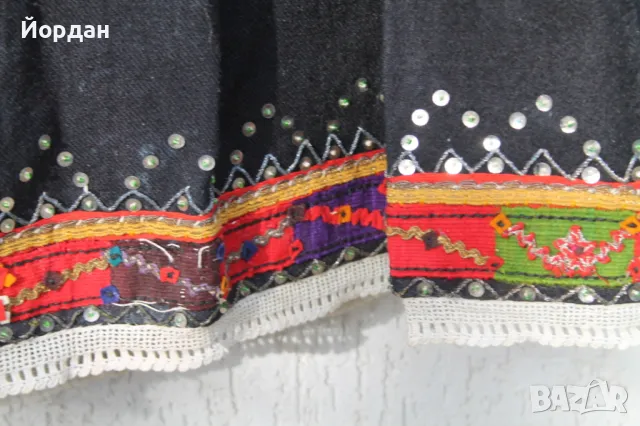 Вълнена пола от народна носия , снимка 13 - Антикварни и старинни предмети - 47312842