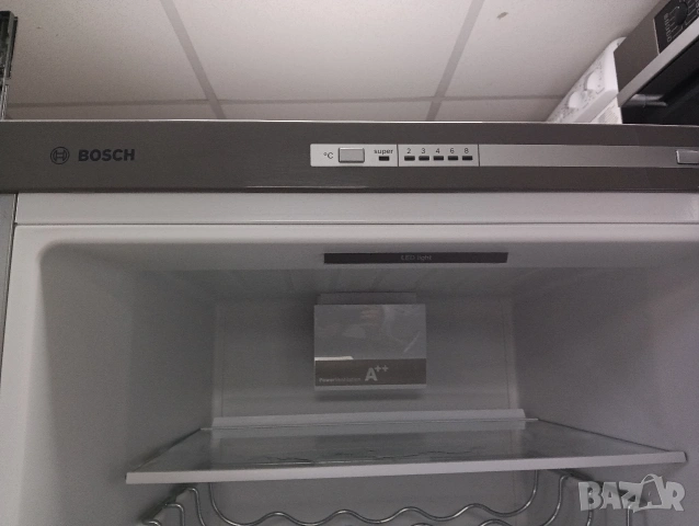 Черен комбиниран хладилник с фризер Бош Bosch с две години гаранция!, снимка 10 - Хладилници - 53776158
