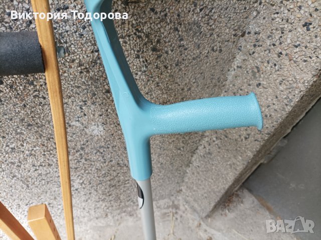 Инвалидна количка, дюшек декубитален, бастун, патерици, подлога в ...