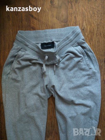 peak performance w gro tapp - страхотно дамско долнище, снимка 3 - Спортни екипи - 35800957