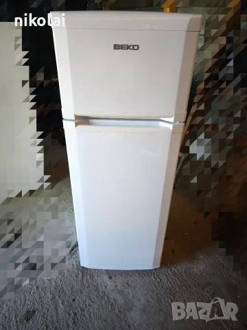 Хладилник с фризер beko
