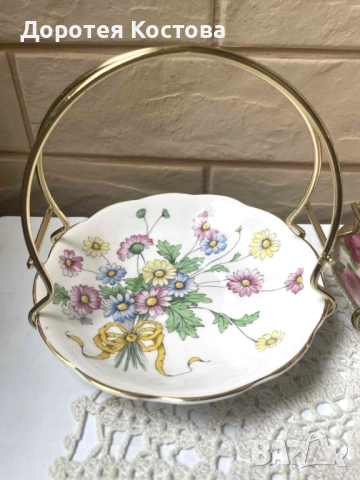 ROYAL ALBERT красиви кошнички за бонбони или малки плодове , снимка 5 - Антикварни и старинни предмети - 52159859