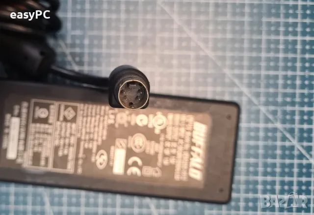 Оригинален захранващ адаптер BUFFALO UAE325D-0512 12V 5V, снимка 4 - Друга електроника - 47837350