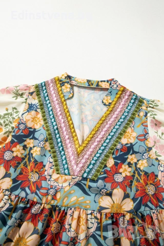 Дамска къса рокля с флорален принт, V-образно деколте и плетени детайли, снимка 11 - Рокли - 53081867