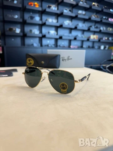 очила с калъф ray ban , снимка 5 - Слънчеви и диоптрични очила - 50572836