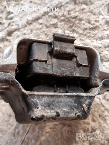 Тампон двигател за Голф 5 Ауди А3 Пасат Туран VW Golf 5 Audi A3 8P Passat Touran Jetta 1K0199555, снимка 3 - Части - 52644514