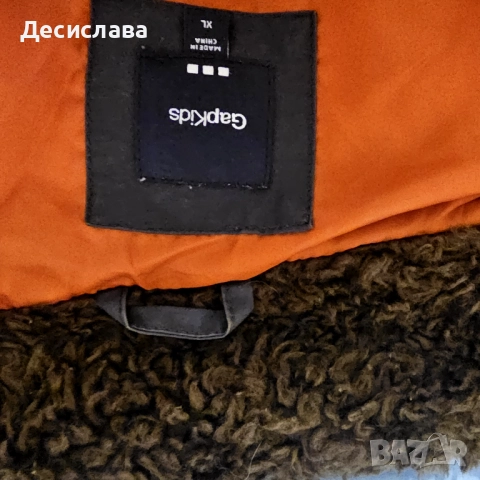 Детски есенно-зимев елек GAP, снимка 4 - Детски якета и елеци - 52956984