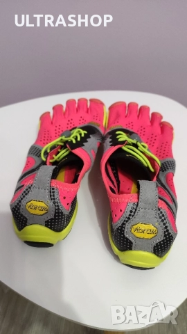 Дамски Vibram Five Fingers 38 size боси обувки в отлично състояние , снимка 4 - Други - 51726938